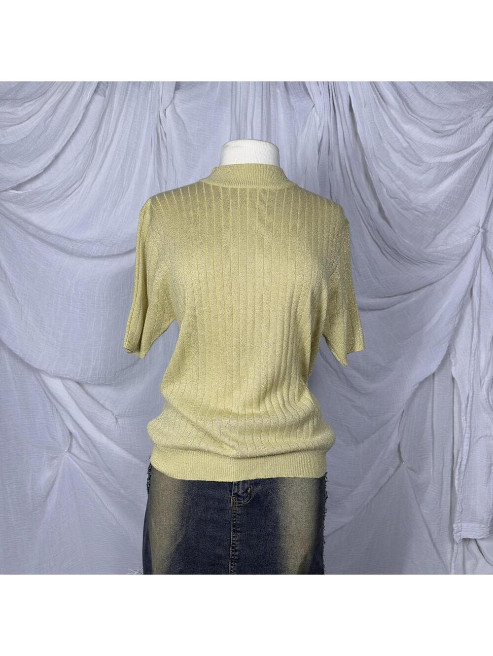 Sag Harbor Vintage Indie Gold Metallic Knit Top (M)